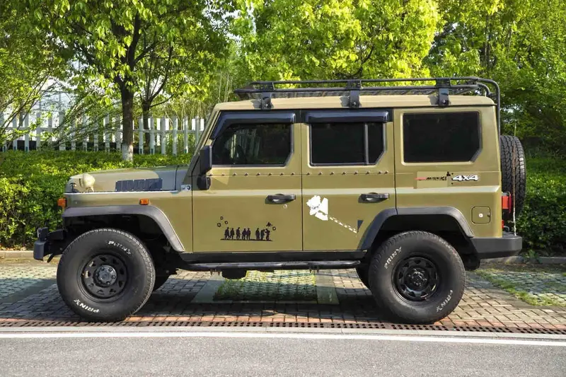 Vehicle photo 5