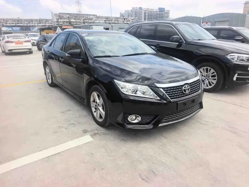 Vehicle photo 2