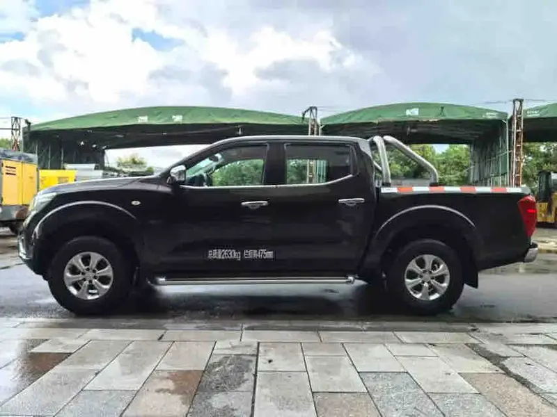 Vehicle photo 2