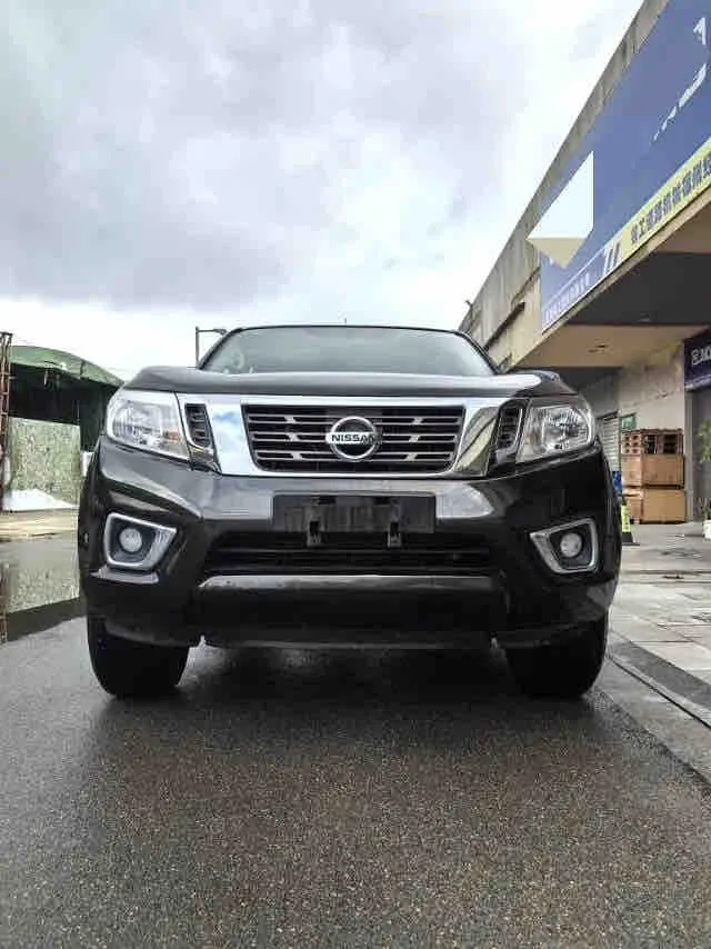 Vehicle photo 4