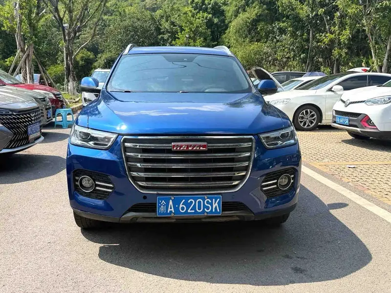 Vehicle photo 3