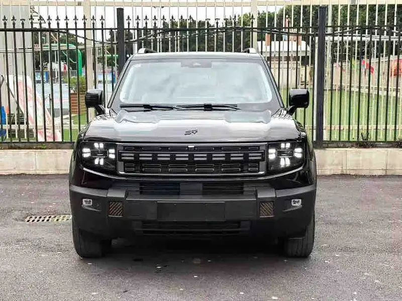 Vehicle photo 3
