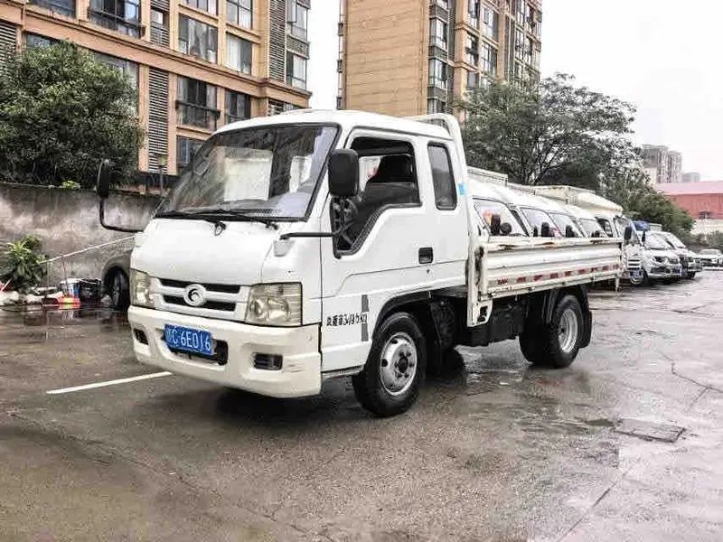 Vehicle photo 1
