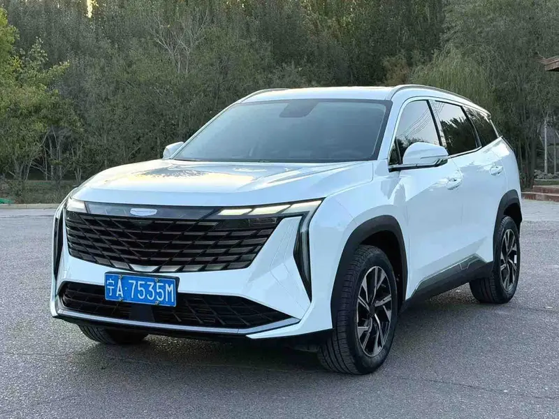 Vehicle photo 1