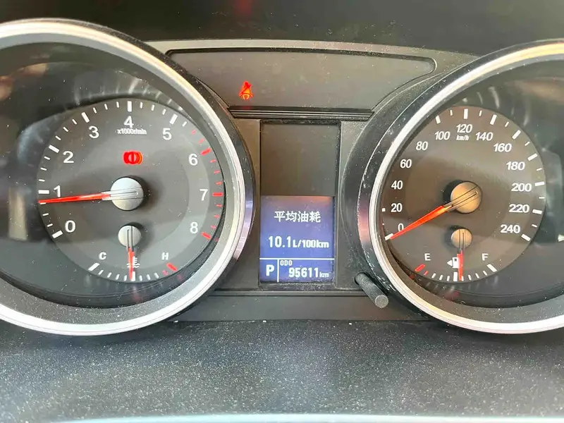 Vehicle photo 9
