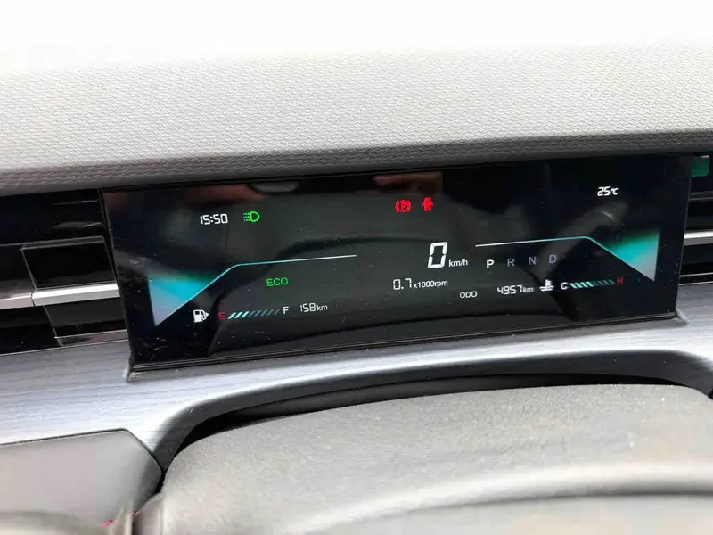 Vehicle photo 11