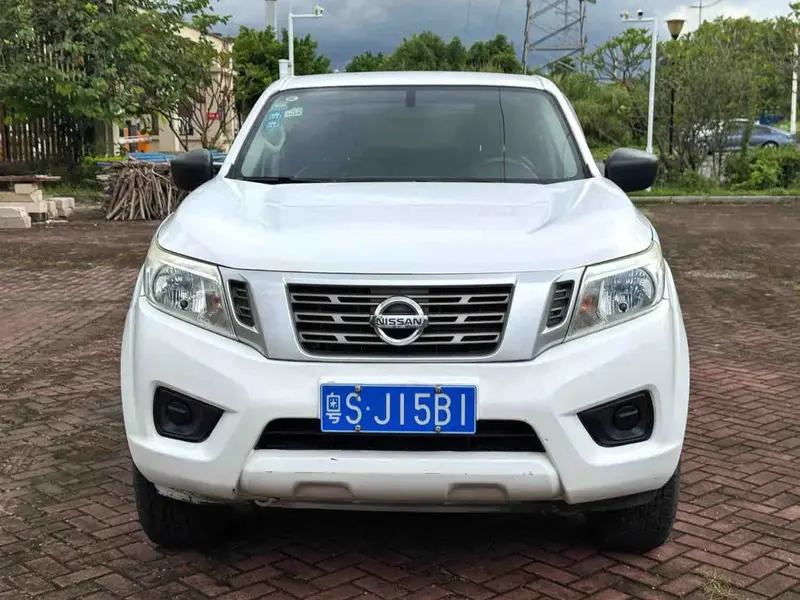 Vehicle photo 2