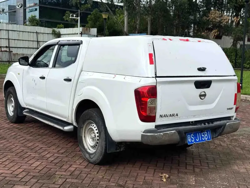 Vehicle photo 4