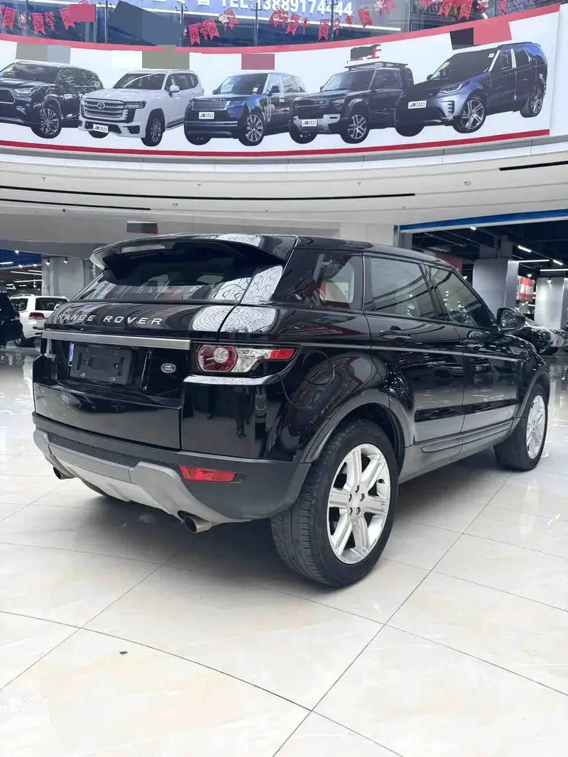 Vehicle photo 4