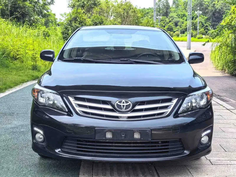 Vehicle photo 2