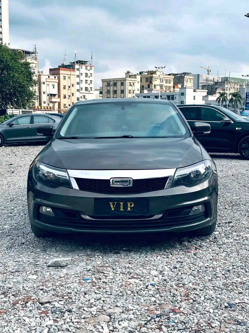 Vehicle photo 2