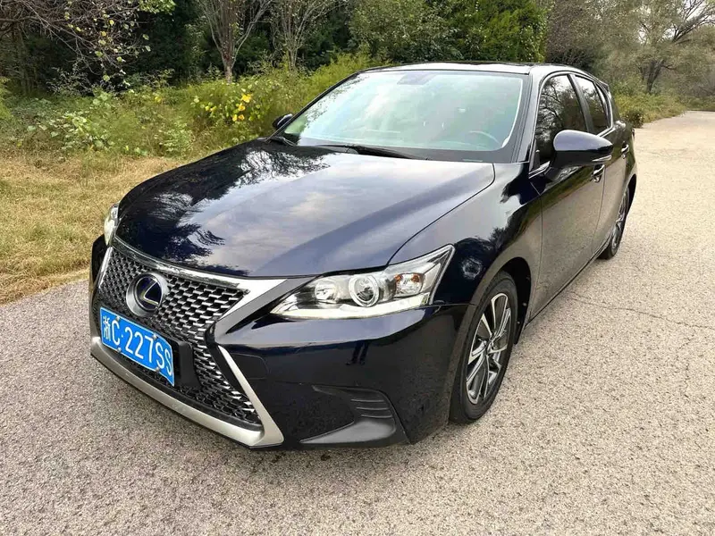 2017 Lexus CT 200h 1.8L Hybrid E-CVT