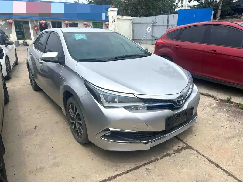 Vehicle photo 2