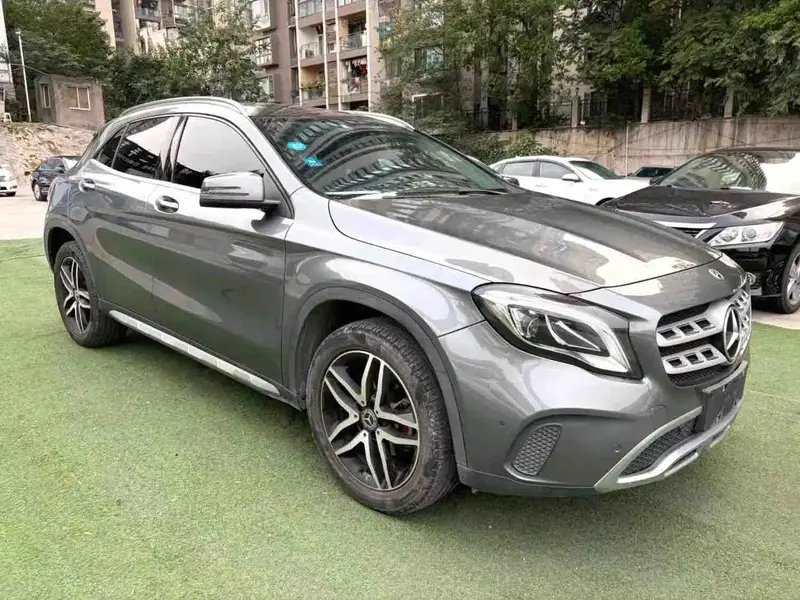 Vehicle photo 3