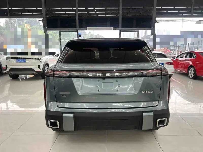 Vehicle photo 3