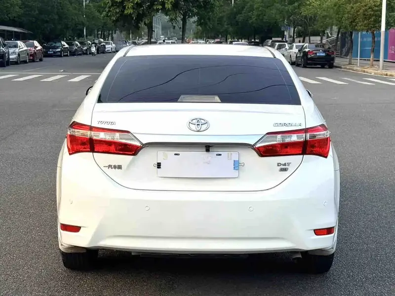 Vehicle photo 5