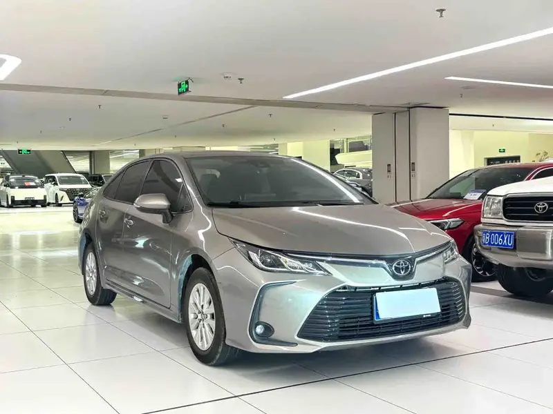 Vehicle photo 3