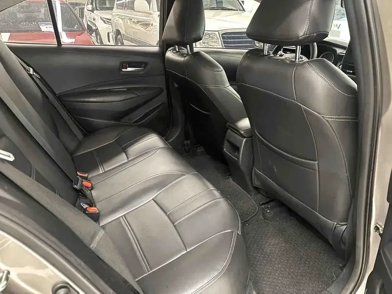 Vehicle photo 14
