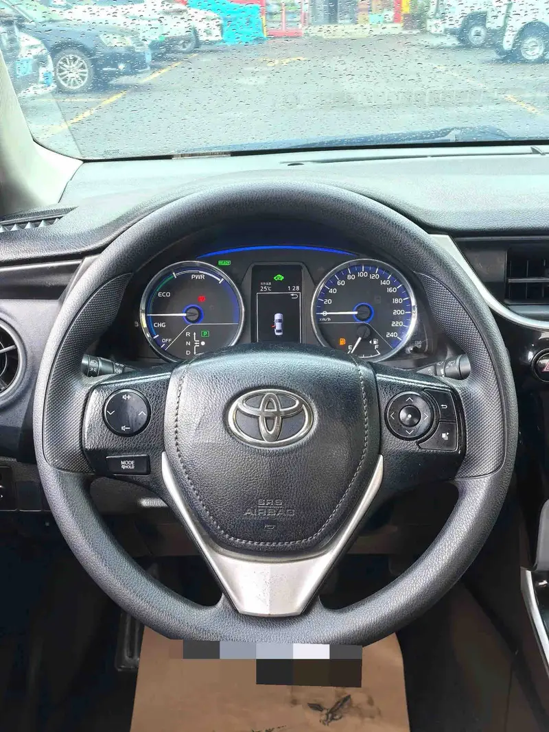 Vehicle photo 6