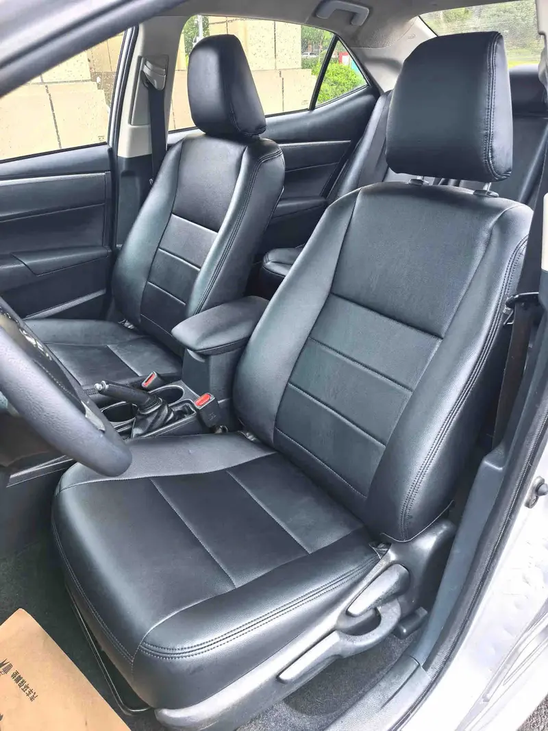Vehicle photo 9