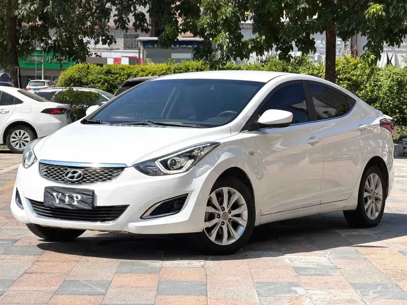 2015 Hyundai Elantra 1.6L AT