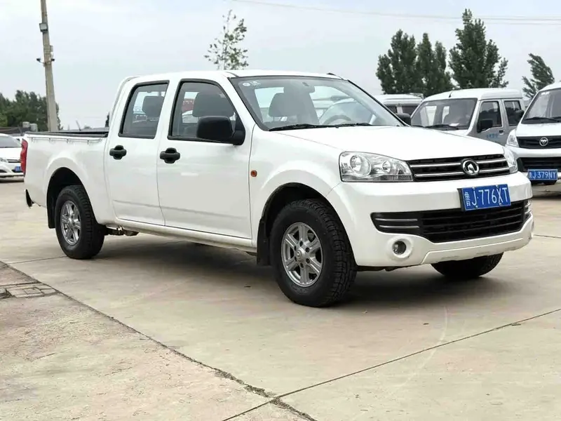 Vehicle photo 2