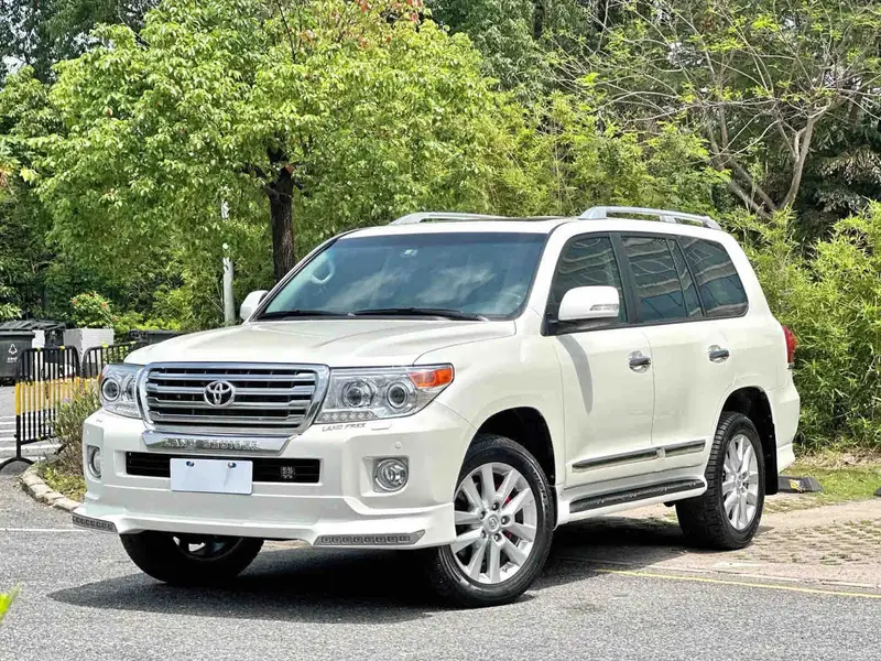 2015 Toyota Land Cruiser 4.0L AT 4WD