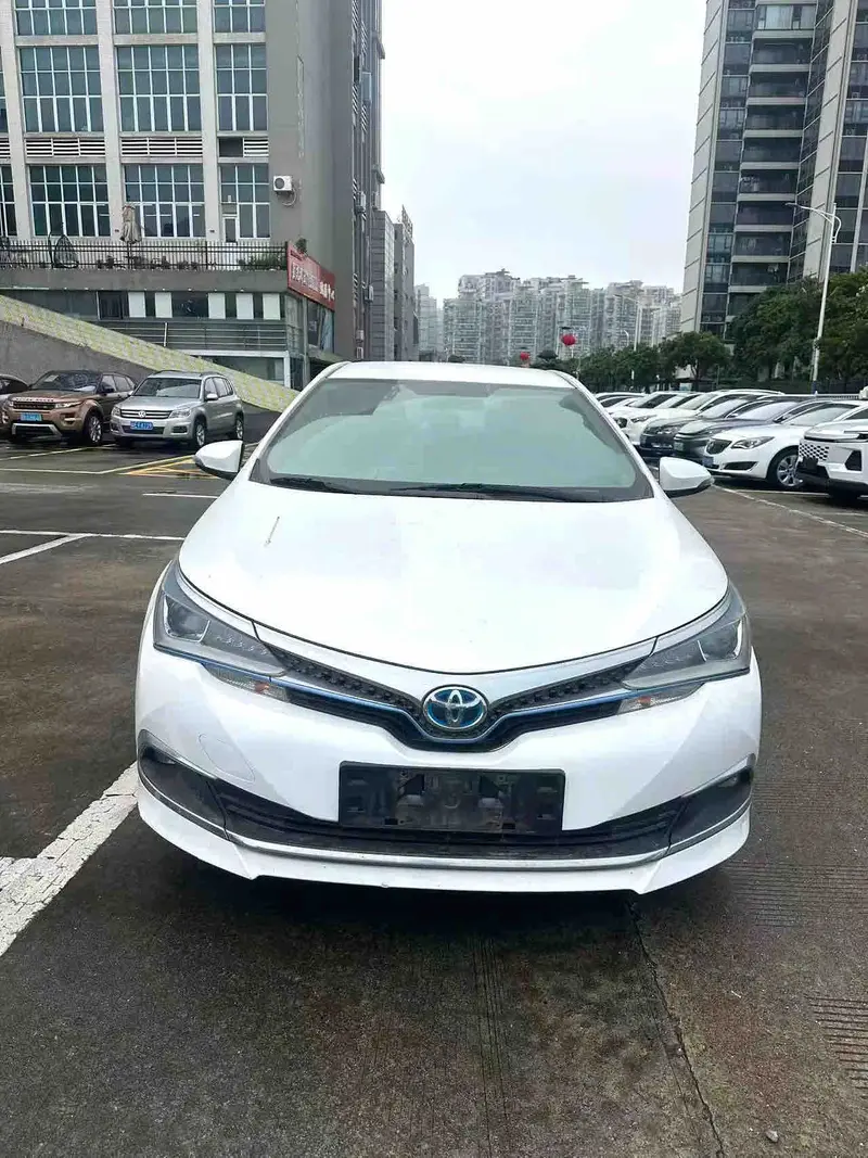 Vehicle photo 2