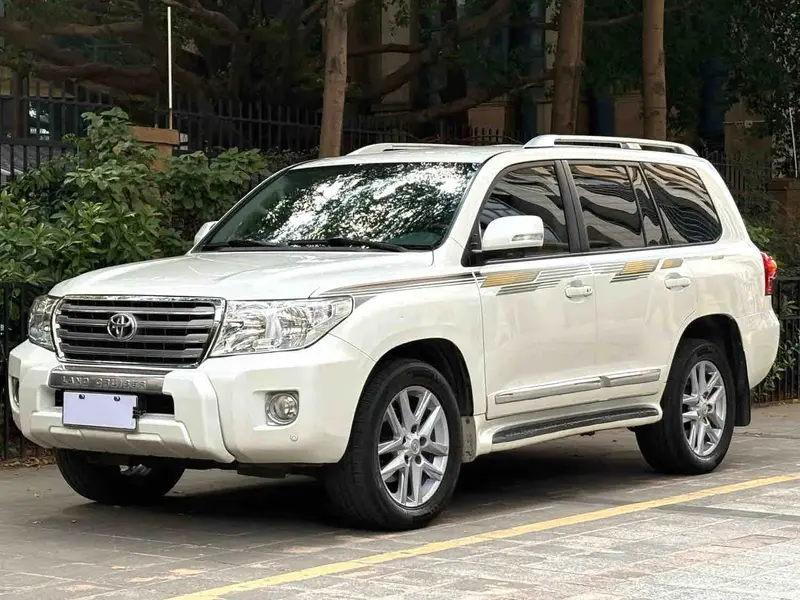 2015 Toyota Land Cruiser 4.0L AT 4WD GXR