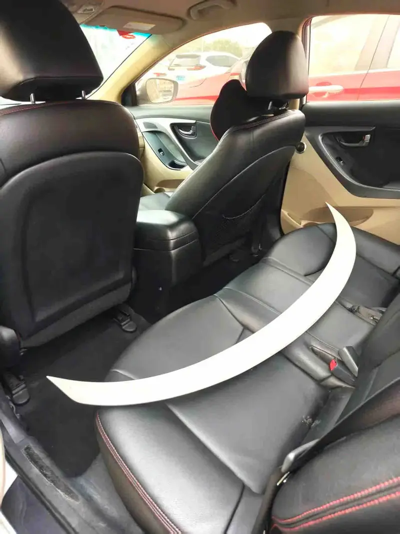 Vehicle photo 5