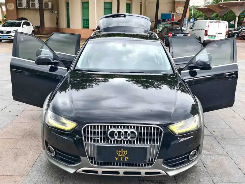 Vehicle photo 5
