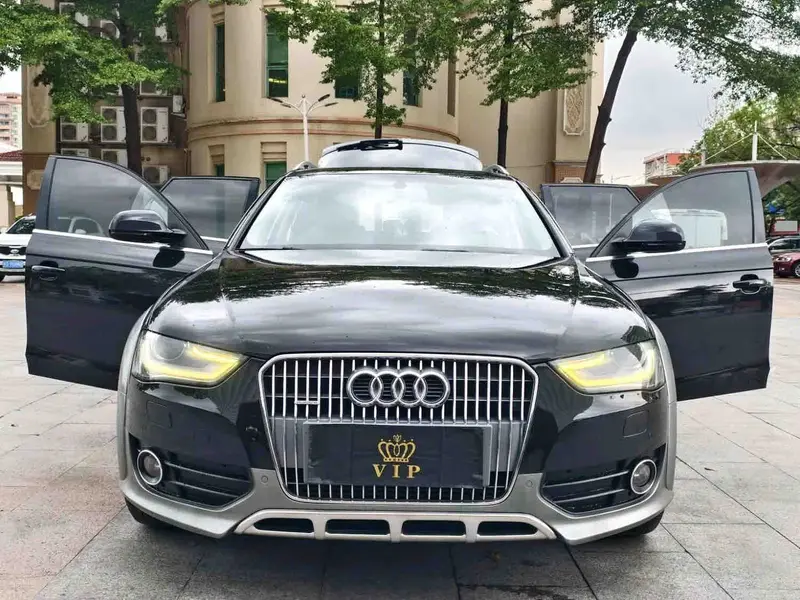 Vehicle photo 6