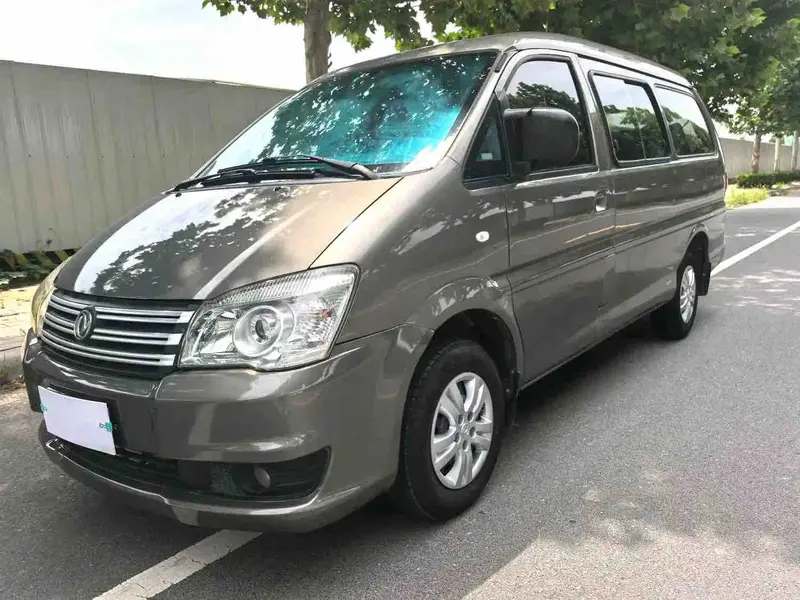 2018 Forthing Lingzhi M3 1.6L Manual 7-Seat
