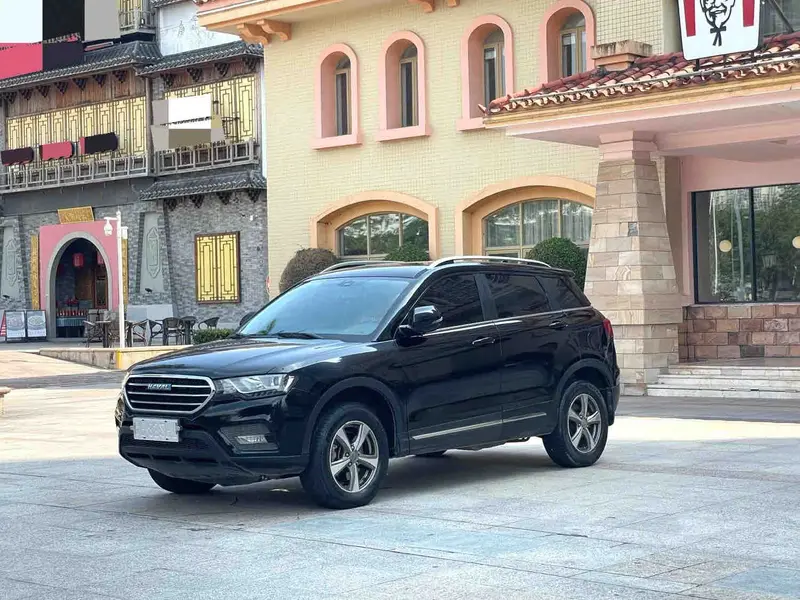 Vehicle photo 1