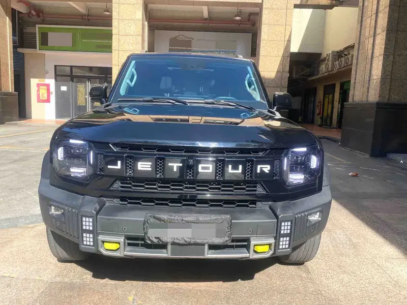 Vehicle photo 2