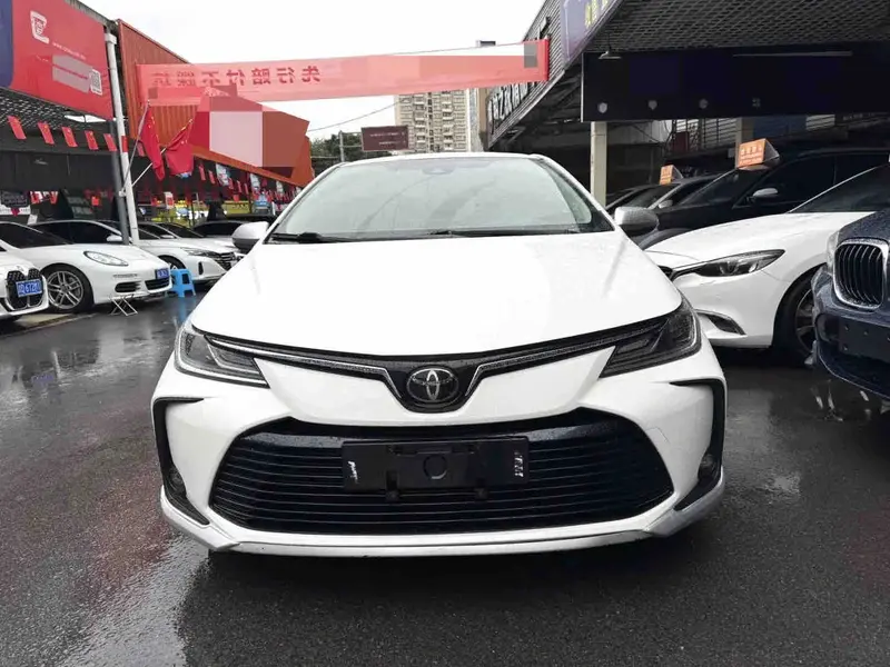 Vehicle photo 2