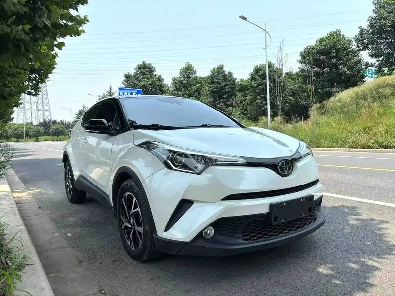 Vehicle photo 3