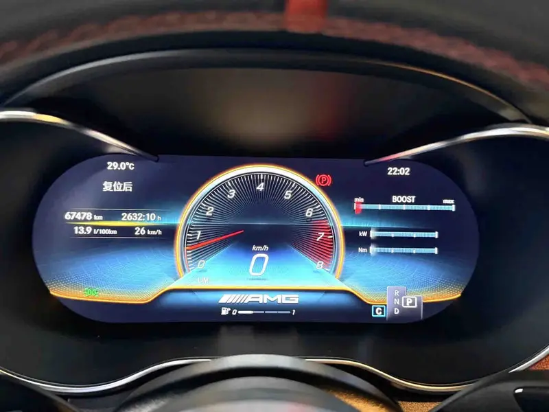 Vehicle photo 9