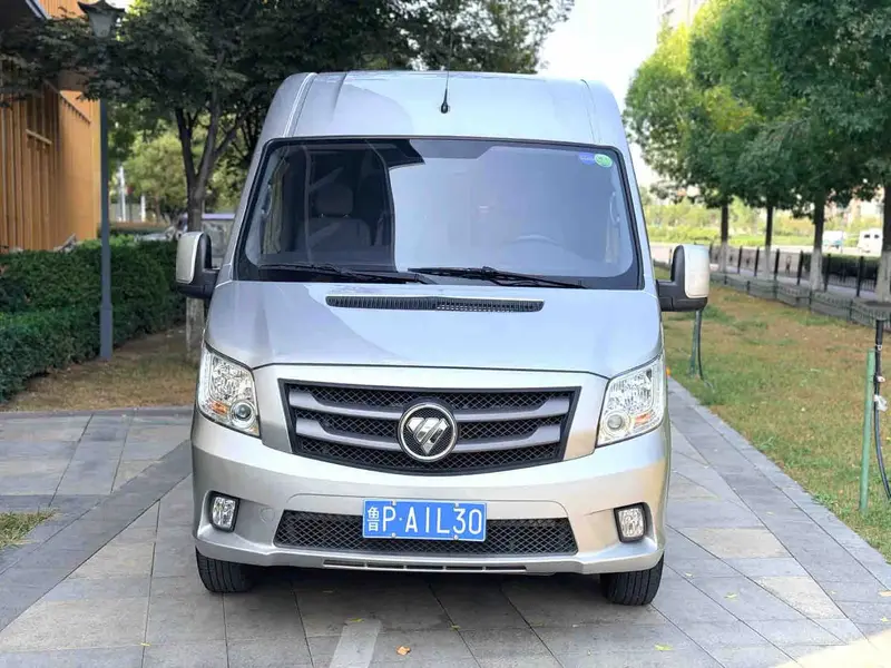 Vehicle photo 3