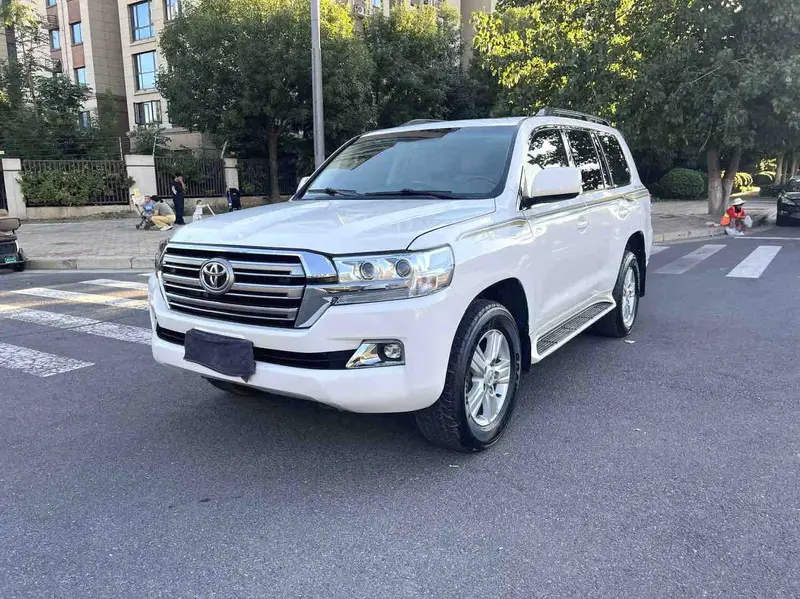 2012 Toyota Land Cruiser 4.0L AT 4WD