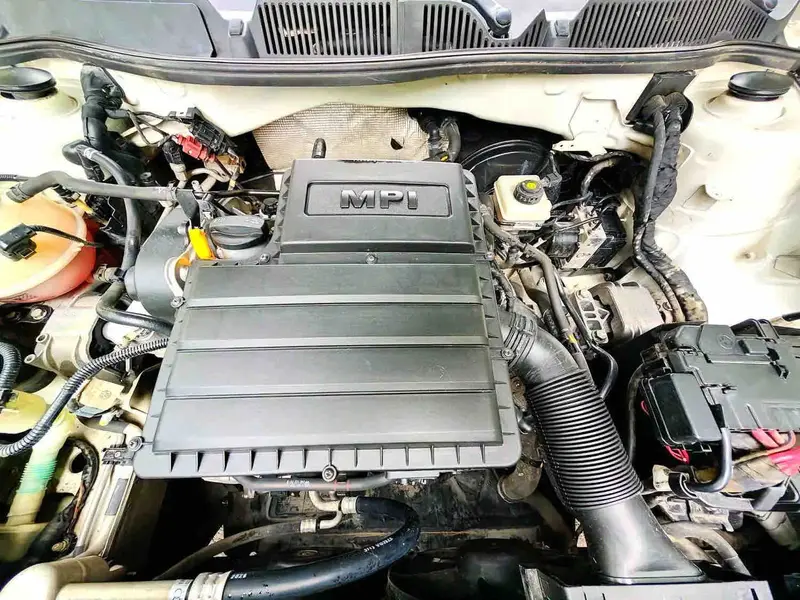 Vehicle photo 15