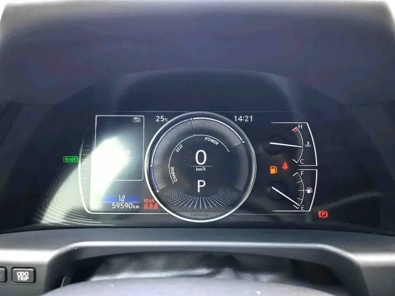 Vehicle photo 9