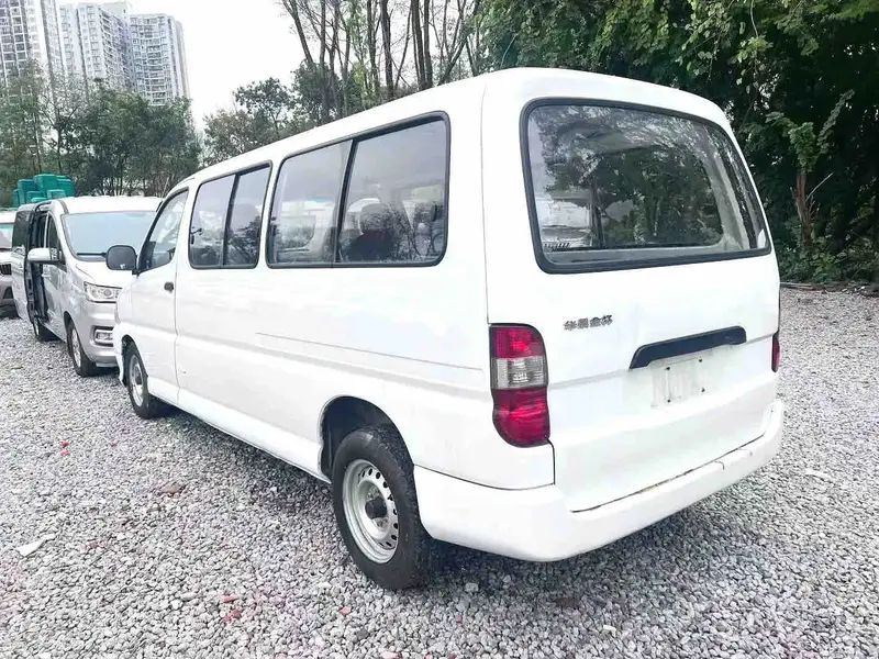 Vehicle photo 3