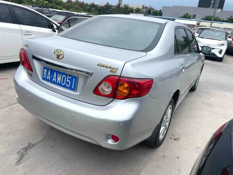 Vehicle photo 2
