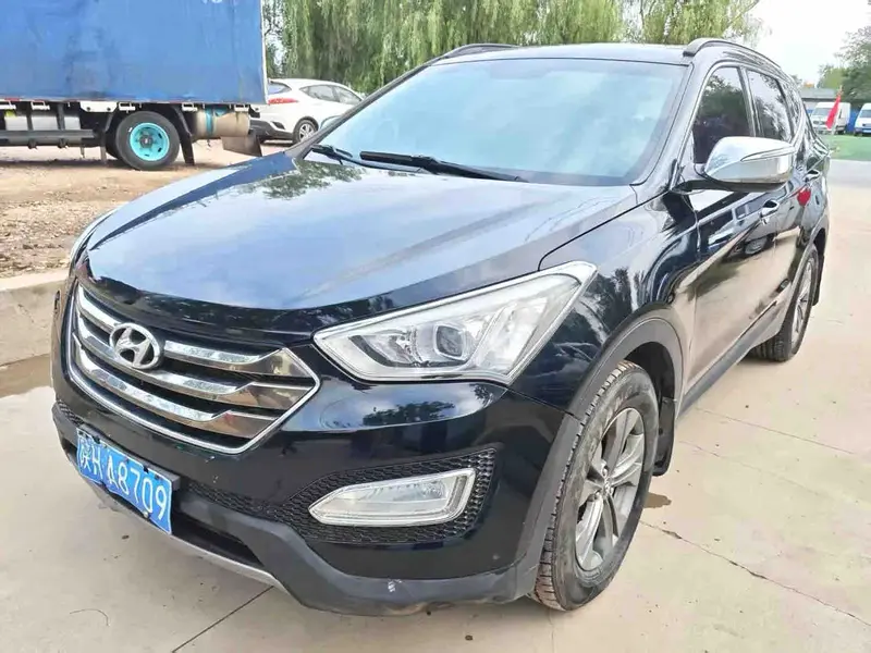 2013 Hyundai Santa Fe 2.4L GL AT 4WD