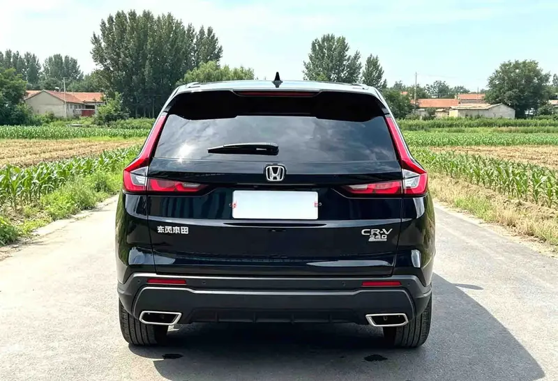 Vehicle photo 5
