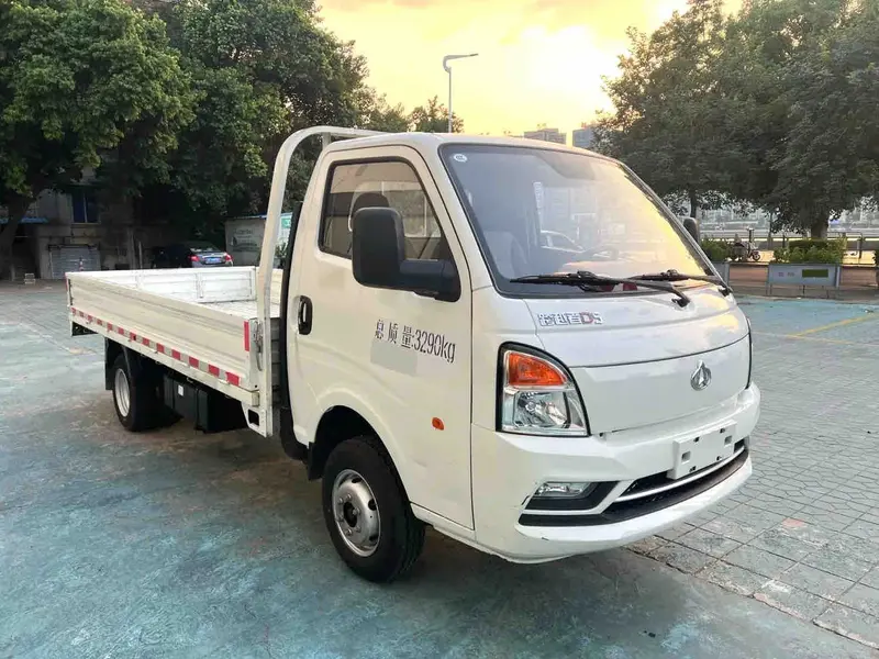Vehicle photo 2