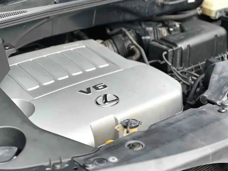 Vehicle photo 14