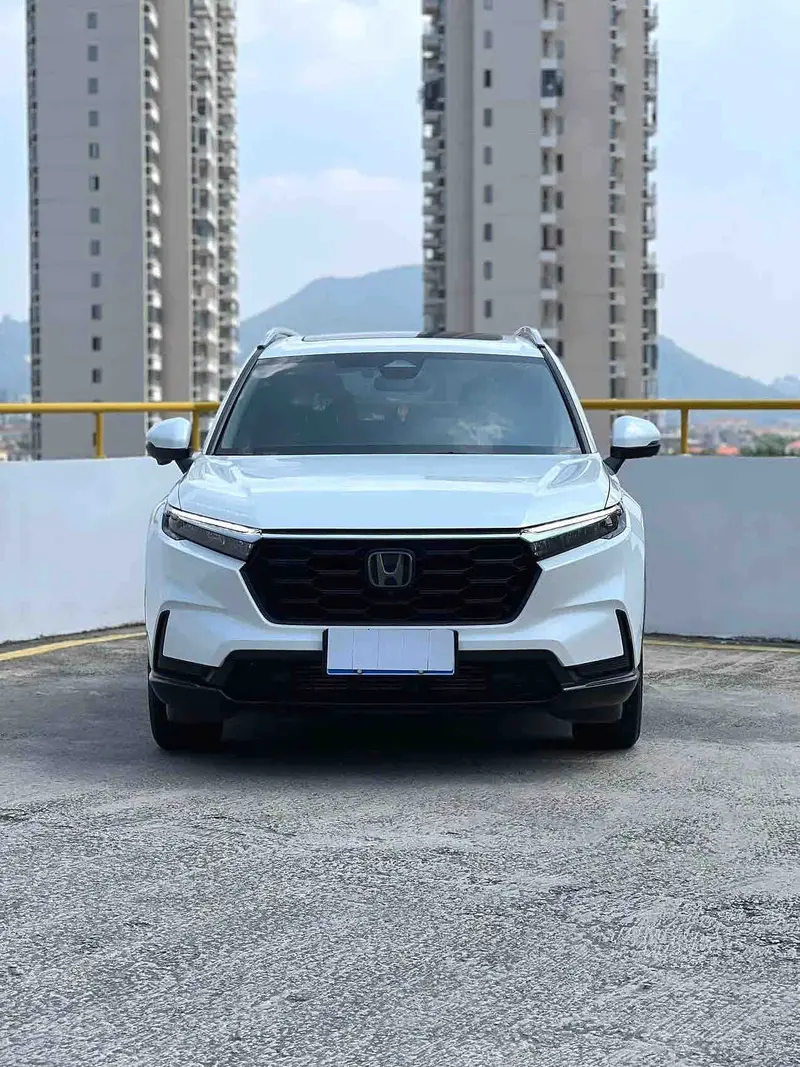 Vehicle photo 2