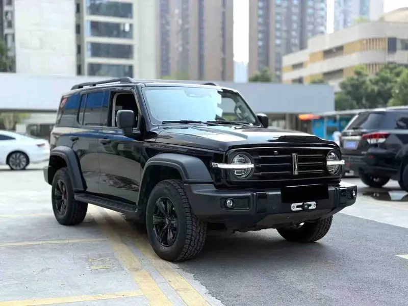 Vehicle photo 3